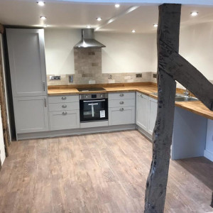 Marks all round garden building